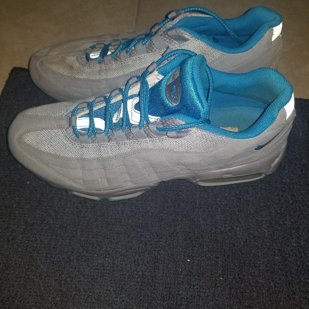 Air max 95 men size 11 grey and blue